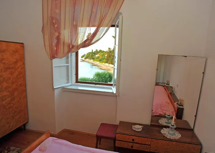 Apartamento Mirta-3 By Interhome *