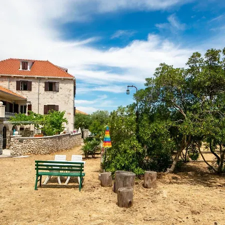 Mirta-3 By Interhome Appartement Sutivan