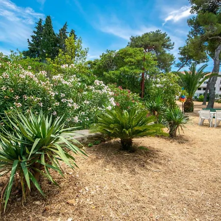 Appartement Mirta-3 By Interhome Sutivan